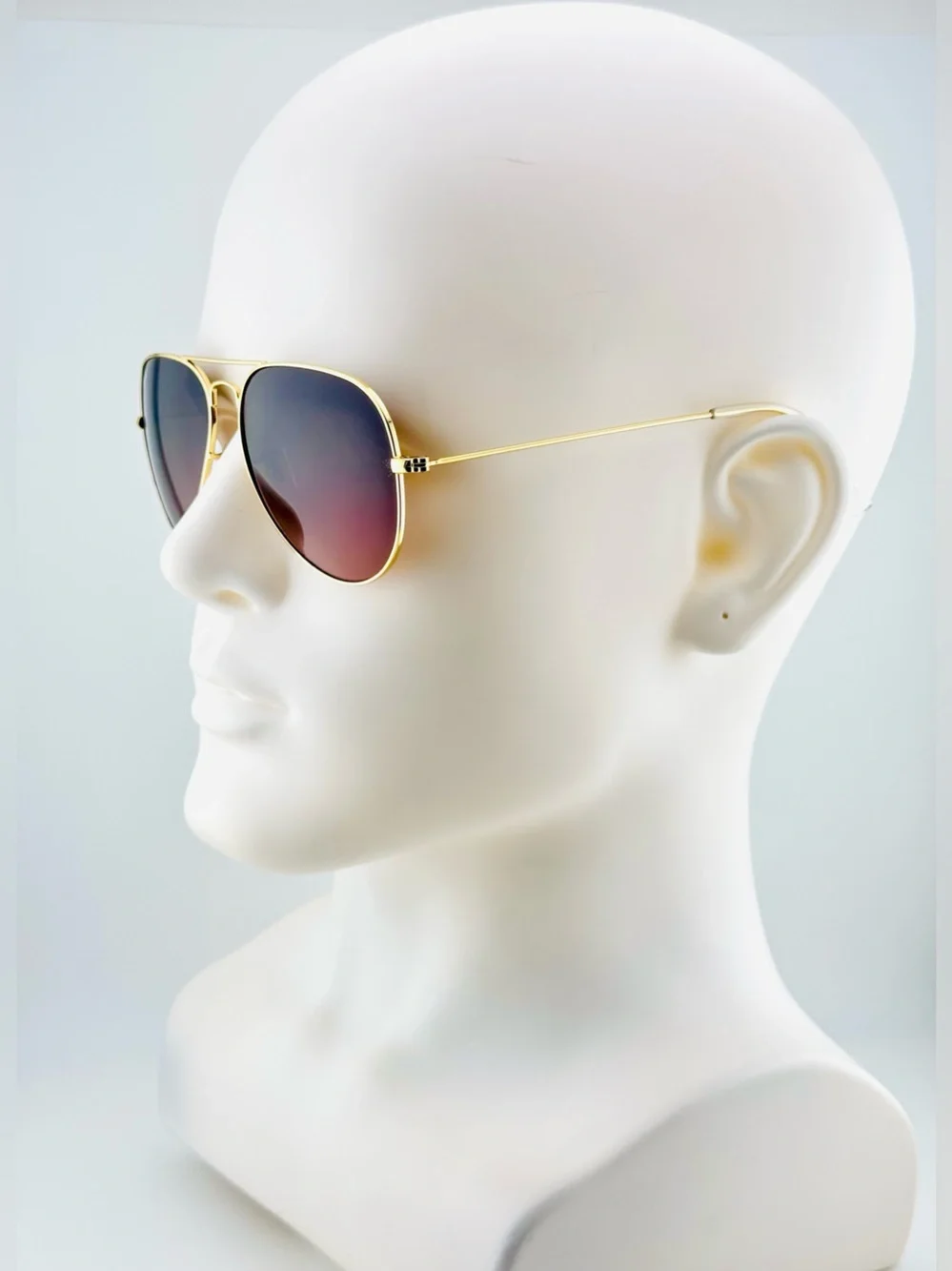 Ray-Ban Aviator Gradient Sunglasses RB3025 Gold Metal Frame Dark Burgundy Lenses